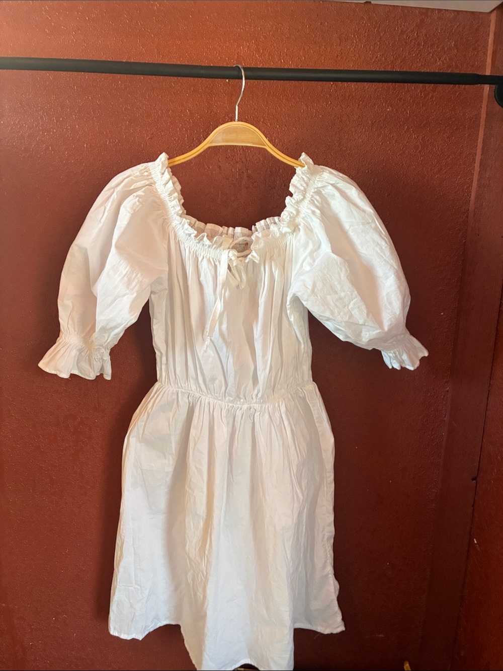 White Puff-Sleeve Midi Dress - Brand Unidentified